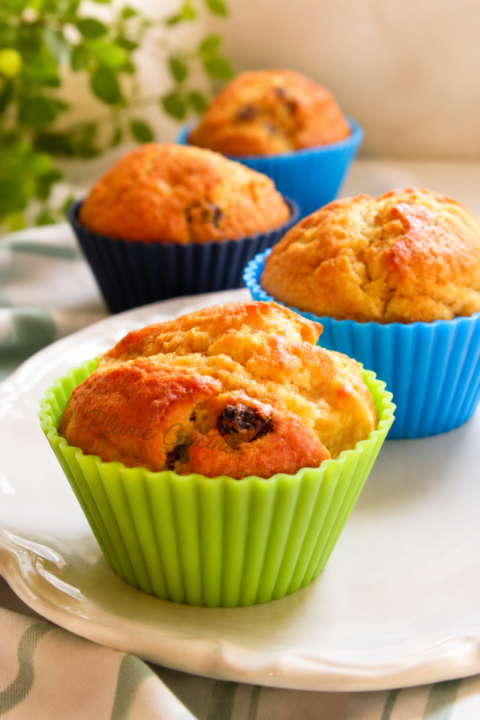 Petits muffins tropicaux mangue raisin coco
