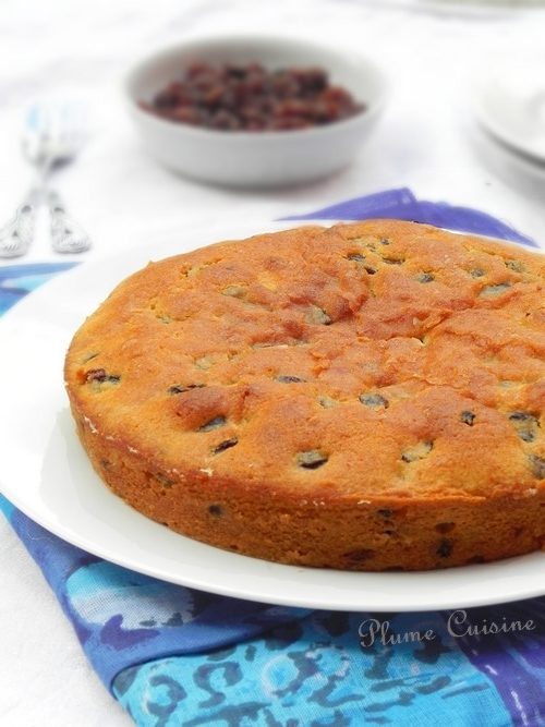 Gâteau rhum-raisins très moelleux | Une Plume dans la Cuisine