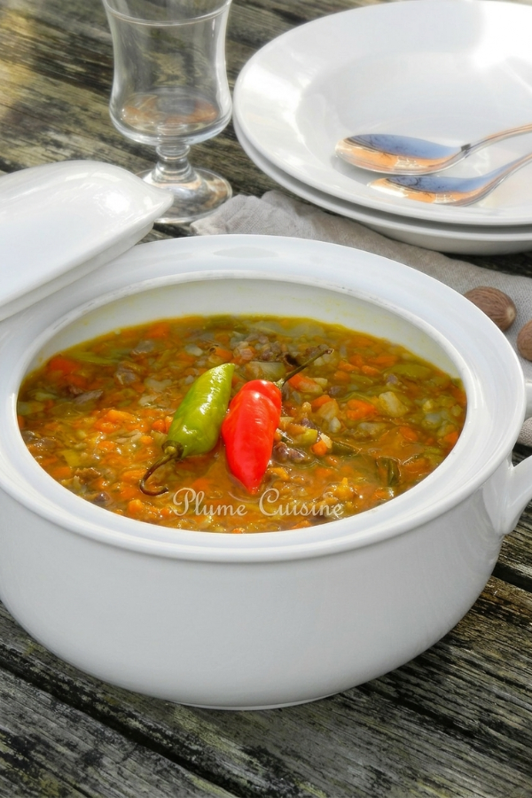 pâté en pot antillais facile dans une soupière