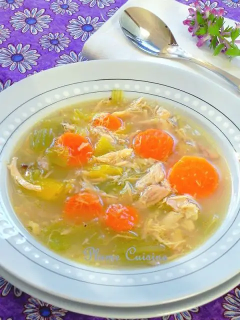soupe-au-poulet-traditionnelle