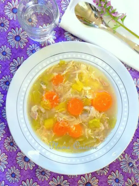 soupe-au-poulet-traditionnelle