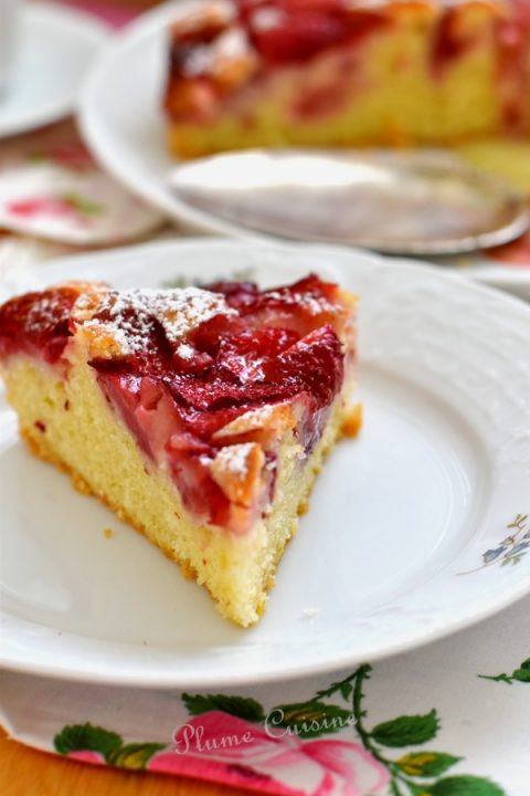 Gâteau-moelleux-aux-fraises