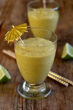 Smoothie-mangue-banane-coco