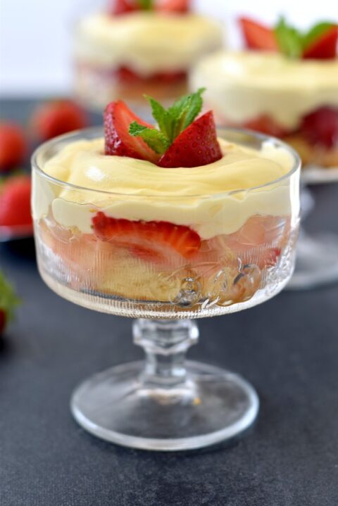 Tiramisu-fraises-ananas-verrines-recette