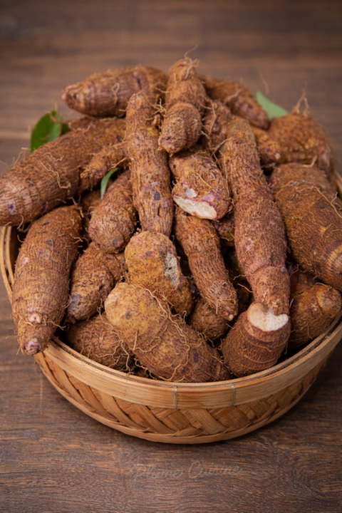 Panier d'ignames antillais