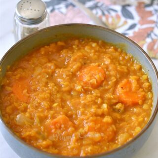 Soupe de lentilles rouges au curry