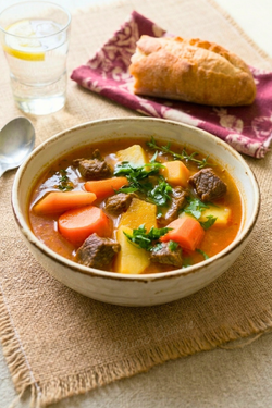 Soupe de bœuf aux légumes